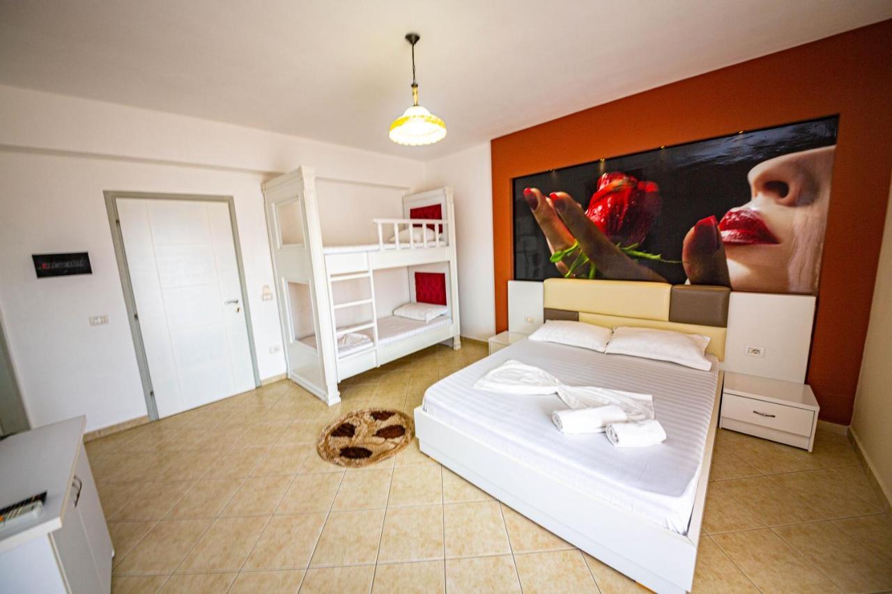 Ideal Aparthotel Saranda Exterior photo