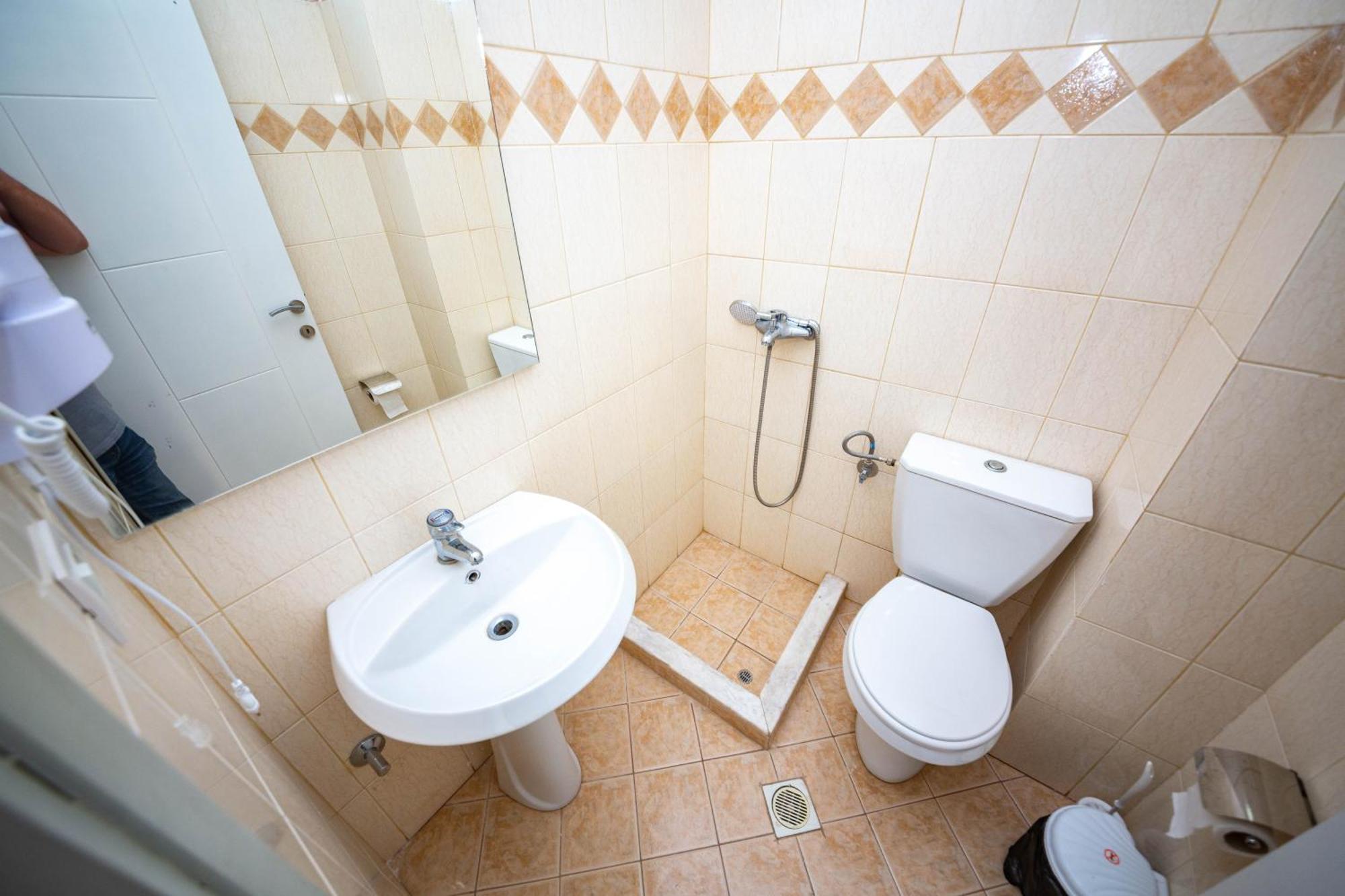 Ideal Aparthotel Saranda Room photo